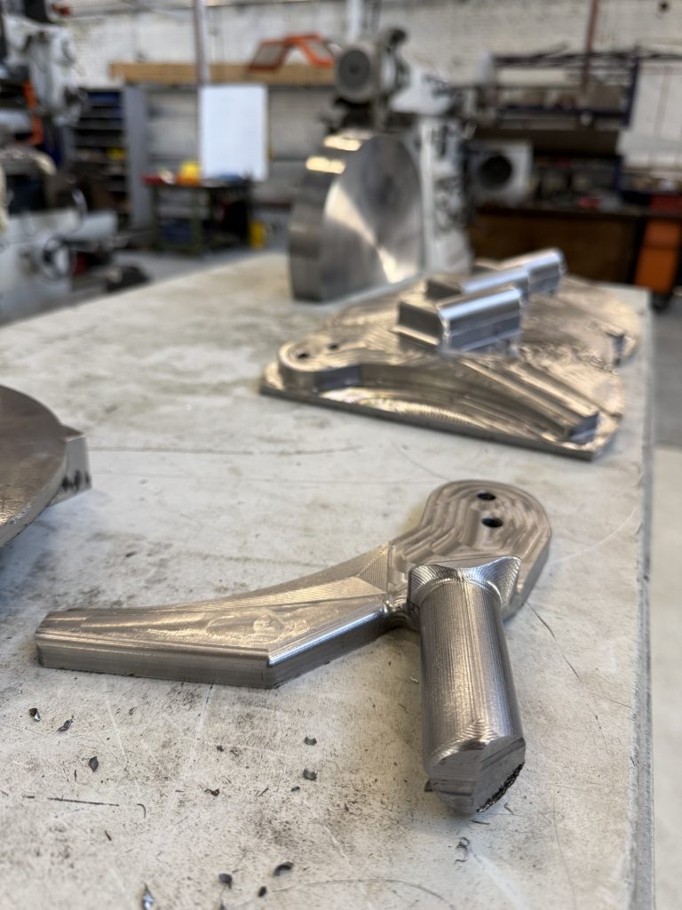 DM industries pièce mécanique sur-mesure